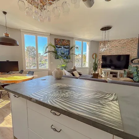 Moderne Au Bord De Mer, Confort Et Luxe Saint-Raphael (Var)